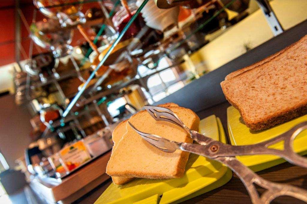 Brit Hotel Confort Villeneuve Sur Lot Bias (Lot-et-Garonne) Restaurante foto