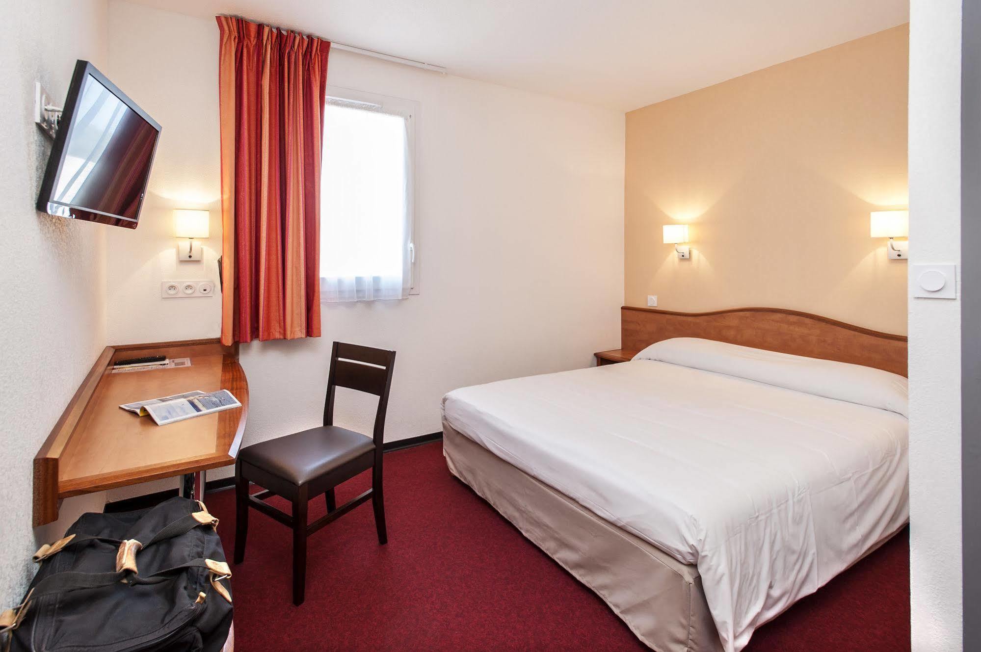 Brit Hotel Confort Villeneuve Sur Lot Bias (Lot-et-Garonne) Exterior foto
