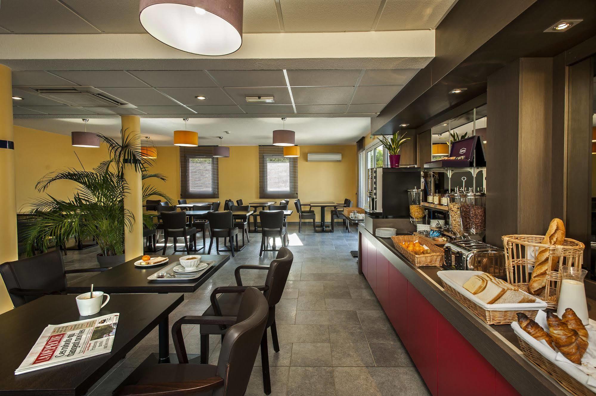 Brit Hotel Confort Villeneuve Sur Lot Bias (Lot-et-Garonne) Exterior foto